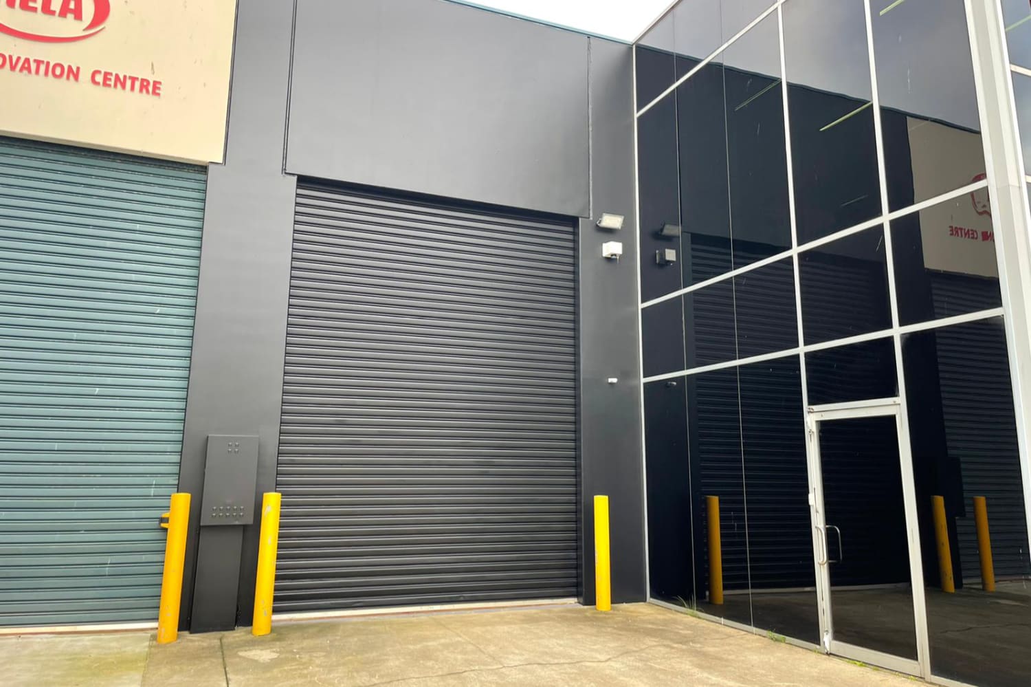 Exterior painting commercial office warehouse unit in Melbourne
